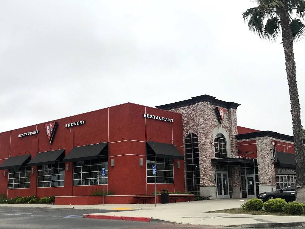 BJs Restaurant & Brewhouse | restaurant | 461 W Esplanade Dr, Oxnard, CA 93030, USA | 8054851124 OR +1 805-485-1124