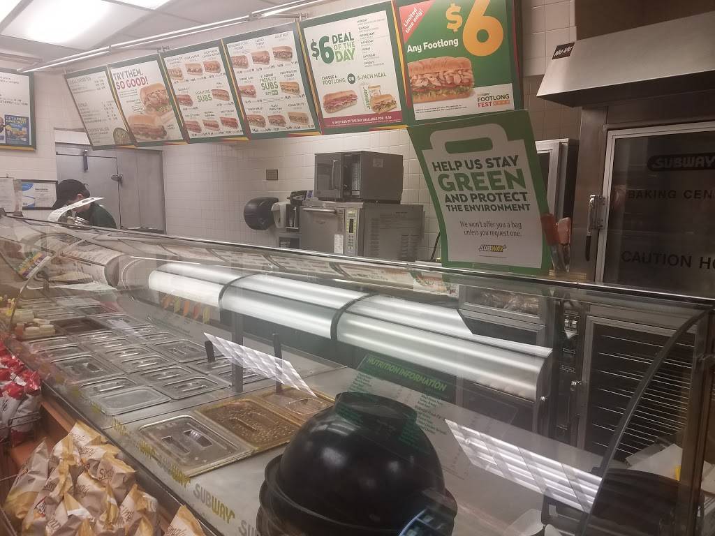 Subway | restaurant | 2064 Hastings Ave, Newport, MN 55055, USA | 6514589999 OR +1 651-458-9999