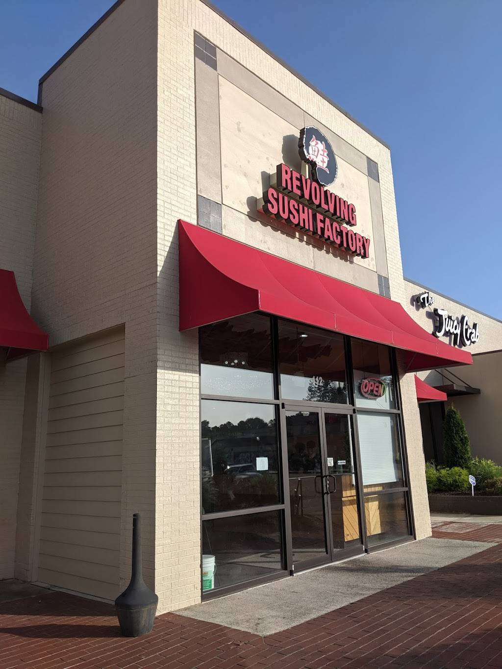 Revolving Sushi Factory | restaurant | 2700 Town Center Dr #112, Kennesaw, GA 30144, USA | 7705759933 OR +1 770-575-9933