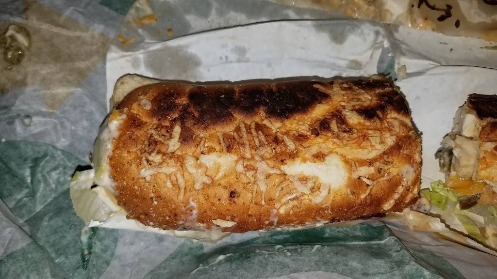 Subway | restaurant | 402 N Cascade St, Osceola, WI 54020, USA | 7152944461 OR +1 715-294-4461