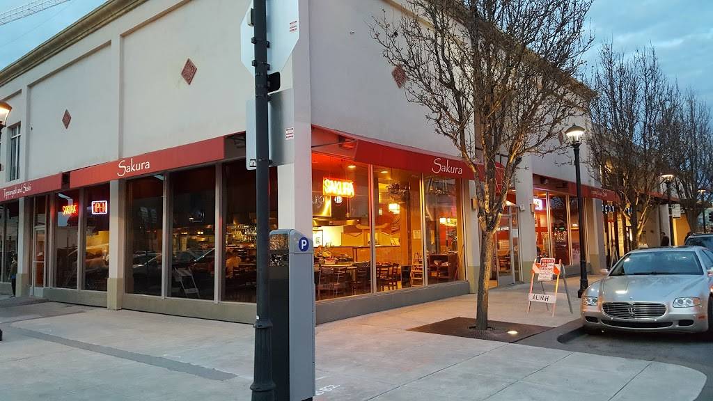 Sakura Teppanyaki and Sushi | restaurant | 2198 Broadway, Redwood City, CA 94063, USA | 6503680800 OR +1 650-368-0800