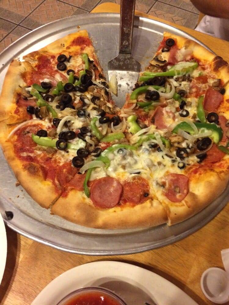 New York Joes Italian Restaurant | restaurant | 1515 W Front St, Alice, TX 78332, USA | 3616610430 OR +1 361-661-0430