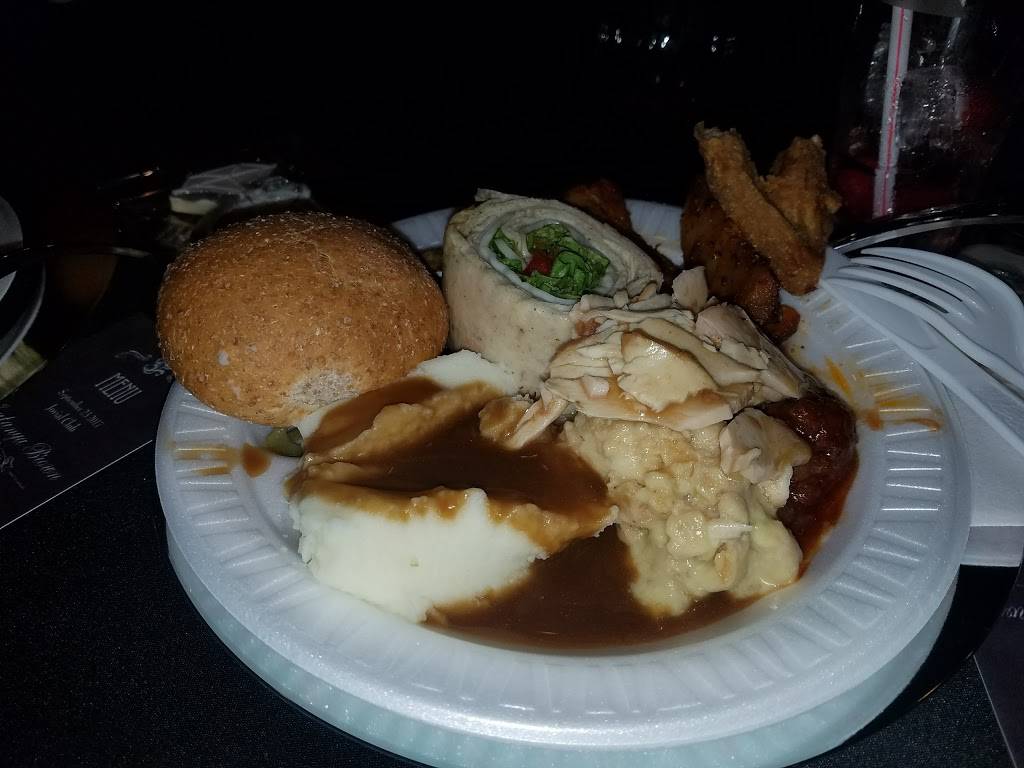 Jovial Club | restaurant | 5022, 9615 S Commercial Ave, Chicago, IL 60617, USA | 7733751203 OR +1 773-375-1203