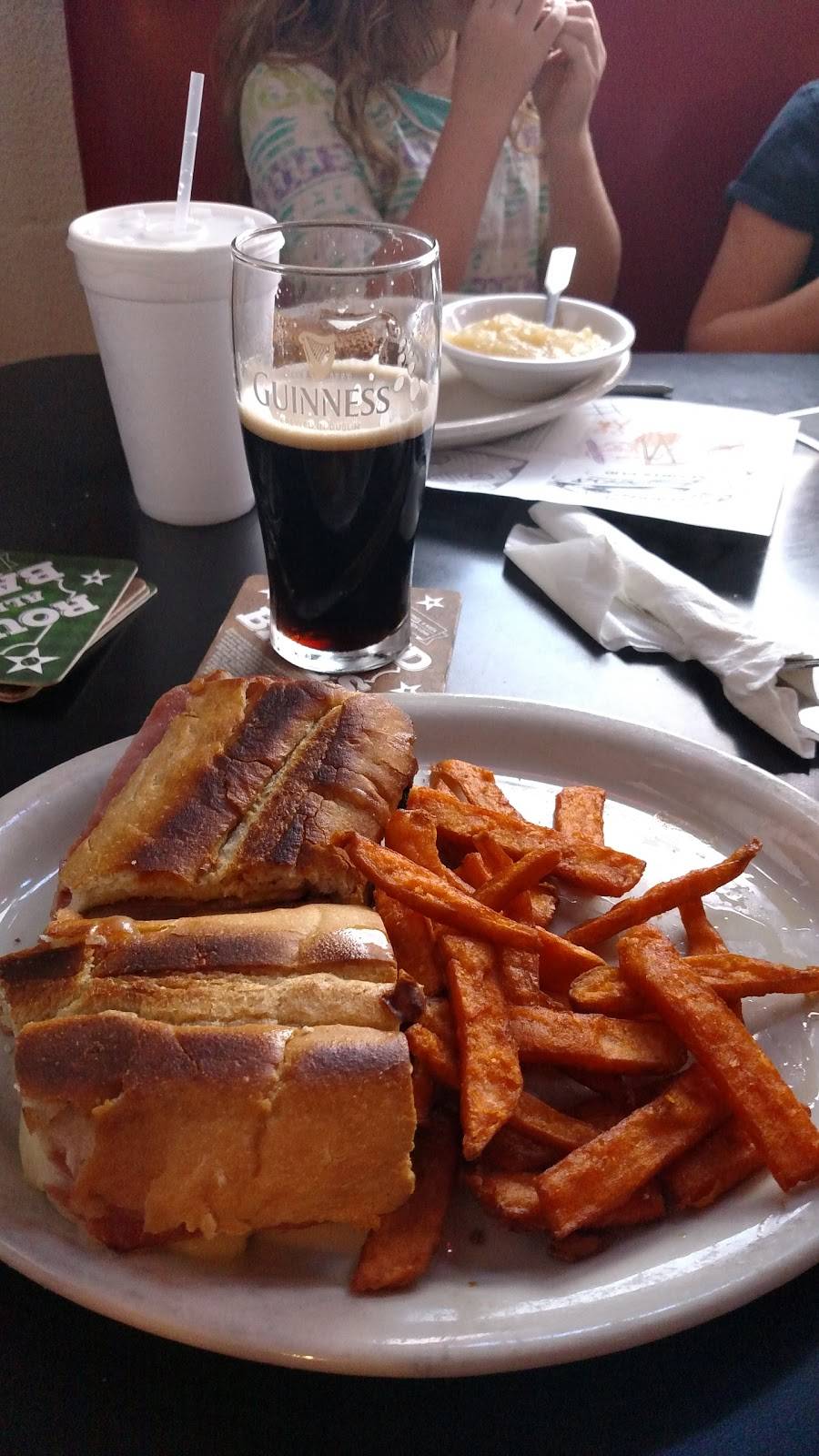 Bogeys of Venice | restaurant | 652 E Venice Ave, Venice, FL 34285, USA | 9414889156 OR +1 941-488-9156