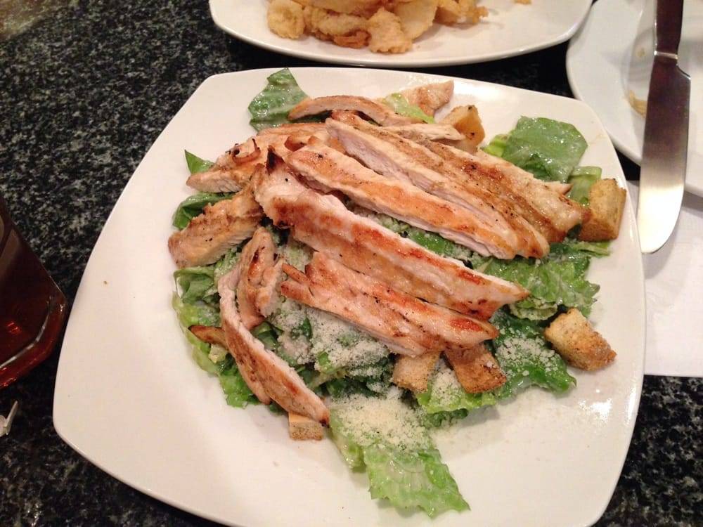 Vaccaros Pizza | restaurant | 88-02 Little Neck Pkwy, Queens, NY 11001, USA | 7183474143 OR +1 718-347-4143