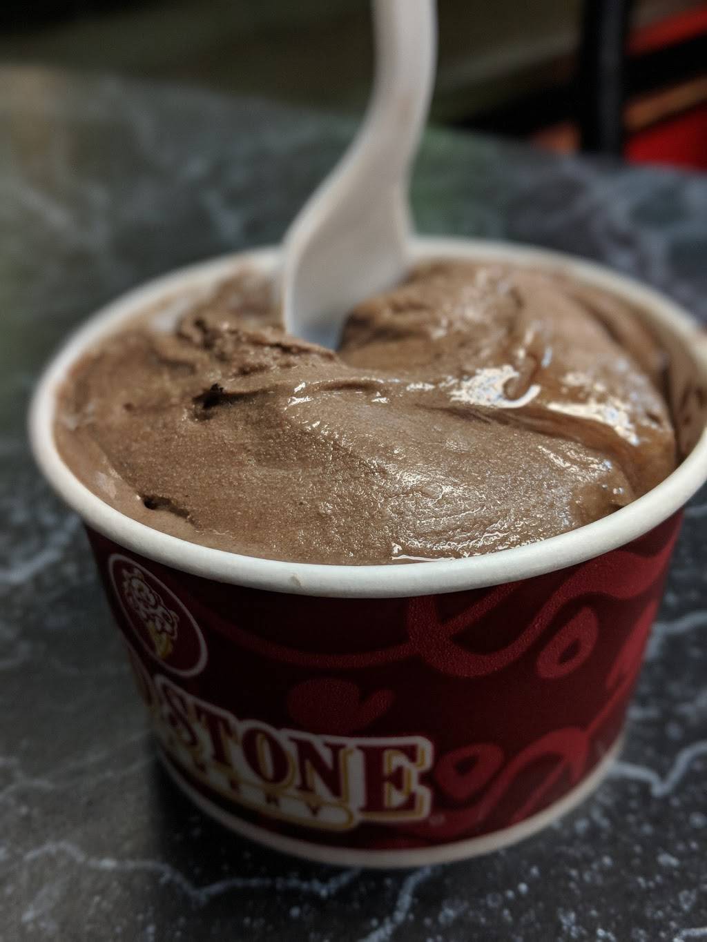 Cold Stone Creamery | bakery | 2950 Johnson Dr Ste 115, Ventura, CA 93003, USA | 8056581129 OR +1 805-658-1129