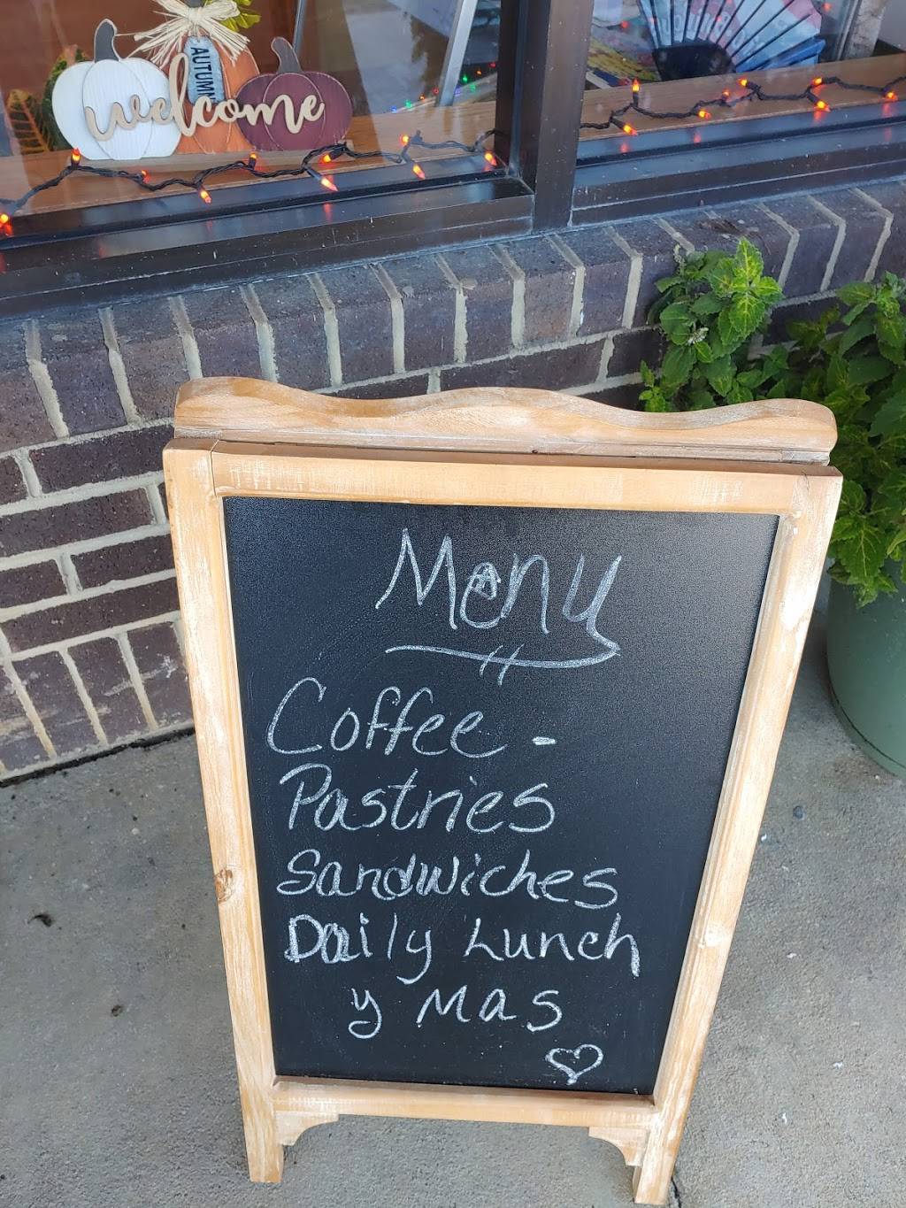 Millie’s Kitchen | restaurant | 3105 Alcoa Hwy, Knoxville, TN 37920, USA | 8655406083 OR +1 865-540-6083