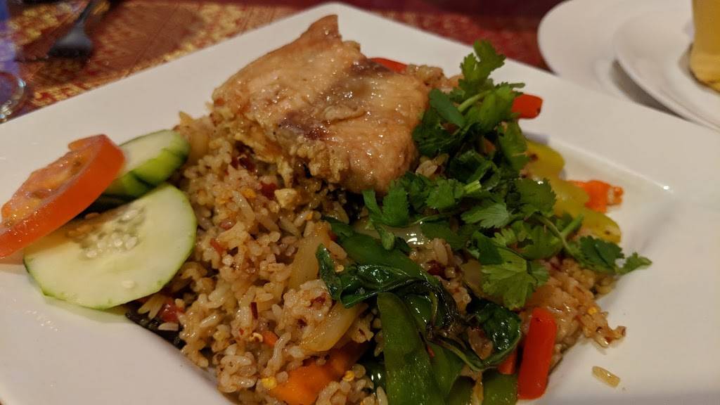 Mea kwan Thai Cuisine | restaurant | 230 Proctor Valley Rd, Chula Vista, CA 91914, USA | 6193974584 OR +1 619-397-4584