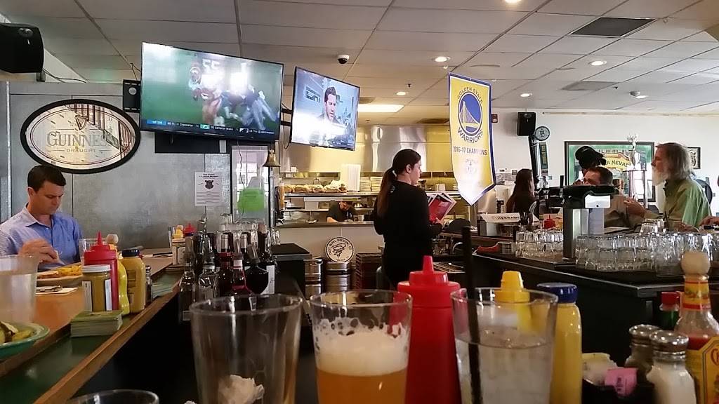 Petes Brass Rail & Car Wash | restaurant | 201 Hartz Ave, Danville, CA 94526, USA | 9258208281 OR +1 925-820-8281