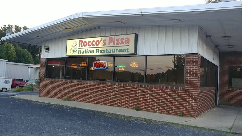 Roccos Pizza | restaurant | 1930 Sandy Hook Rd, Goochland, VA 23063, USA | 8045563434 OR +1 804-556-3434