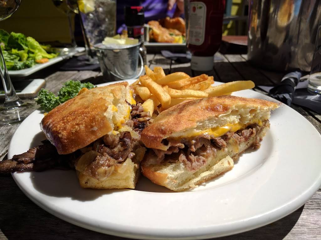 Lures Bar and Grille | restaurant | 1397 Generals Hwy, Crownsville, MD 21032, USA | 4109231606 OR +1 410-923-1606