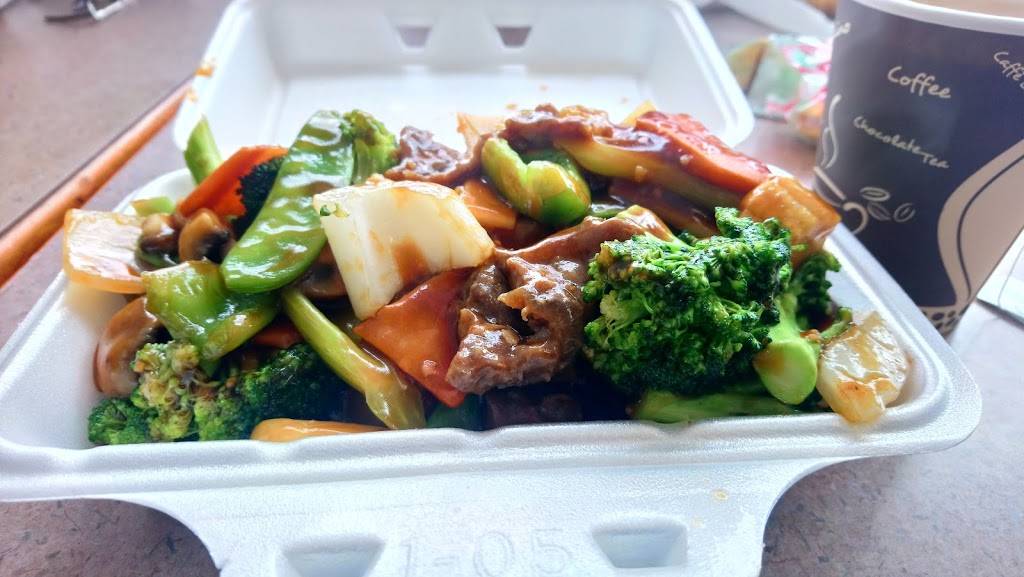 Empire Wok | restaurant | 970 Southdown Rd, Mississauga, ON L5J 2Y4, Canada | 9058558898 OR +1 905-855-8898