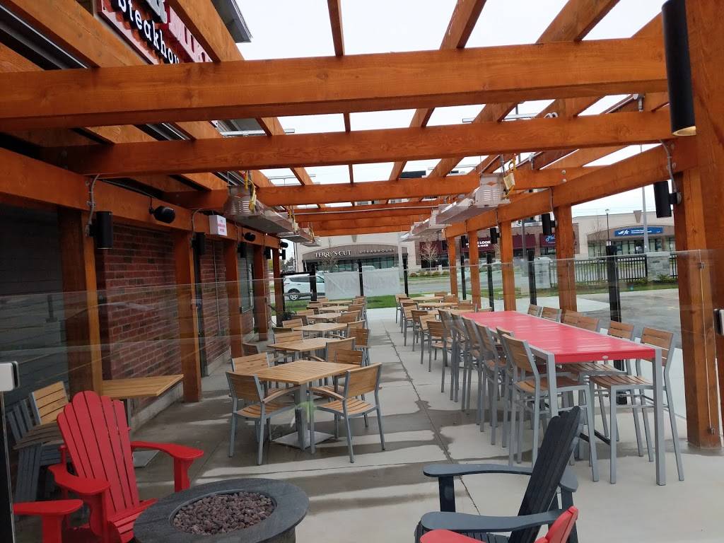 MR MIKES SteakhouseCasual | restaurant | 295 Fourth Ave, St Catharines, ON L2S 0E7, Canada | 9056821023 OR +1 905-682-1023