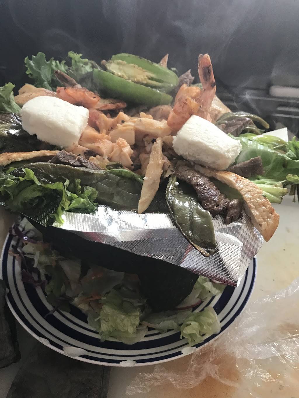 Mi Tierra Restaurant | restaurant | 11746 Victory Blvd, North Hollywood, CA 91606, USA | 8187559192 OR +1 818-755-9192