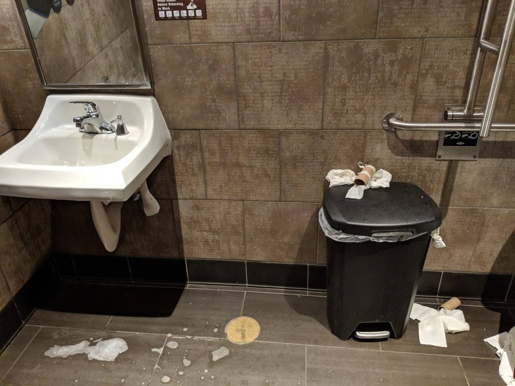 Starbucks | cafe | 135 Talcottville Rd, Vernon, CT 06066, USA | 8605596984 OR +1 860-559-6984