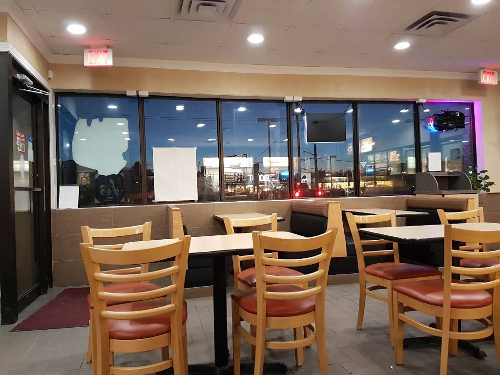 Dairy Queen Grill & Chill | restaurant | 10443 Yonge St, Richmond Hill, ON L4C 3C2, Canada | 9058847005 OR +1 905-884-7005