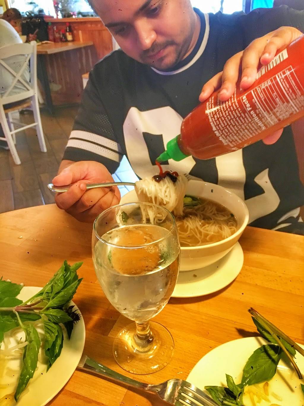 New Leaf Bistro | restaurant | 2342 California Ave SW, Seattle, WA 98116, USA | 2069383681 OR +1 206-938-3681