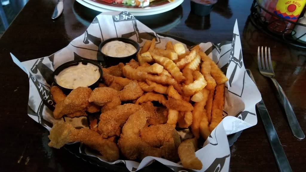 Corner Pub in the Woods | restaurant | 8058 TN-100, Nashville, TN 37221, USA | 6158669919 OR +1 615-866-9919