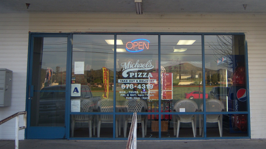 Michaels Pizza | restaurant | 21465 Palomar St, Wildomar, CA 92595, USA | 9516784319 OR +1 951-678-4319
