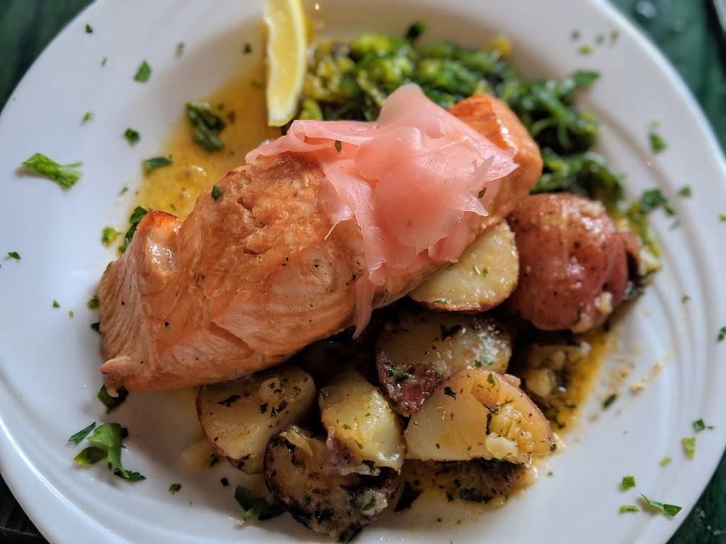 Tautogs Restaurant | restaurant | 205 23rd St, Virginia Beach, VA 23451, USA | 7574220081 OR +1 757-422-0081