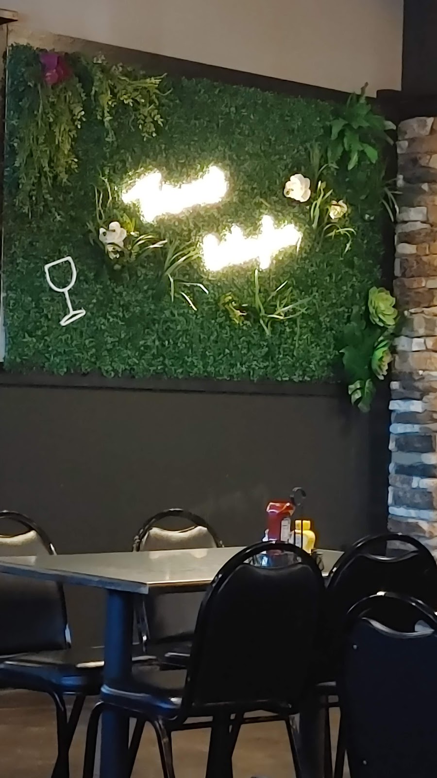 The Parkstone Grille | restaurant | 224 Parkstone Pl, Jackson, TN 38305, USA | 7313000132 OR +1 731-300-0132