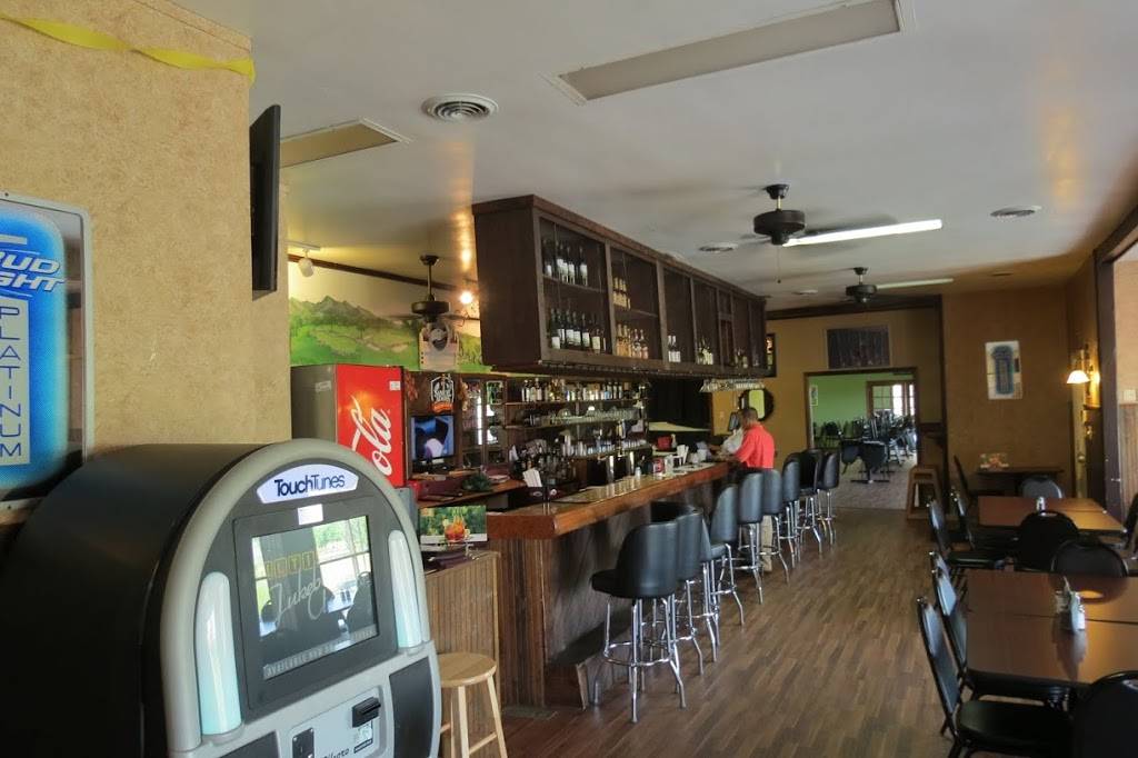 Baneberry Bar and Grill | restaurant | 704 Harrison Ferry Rd, Baneberry, TN 37890, USA | 8656742500 OR +1 865-674-2500