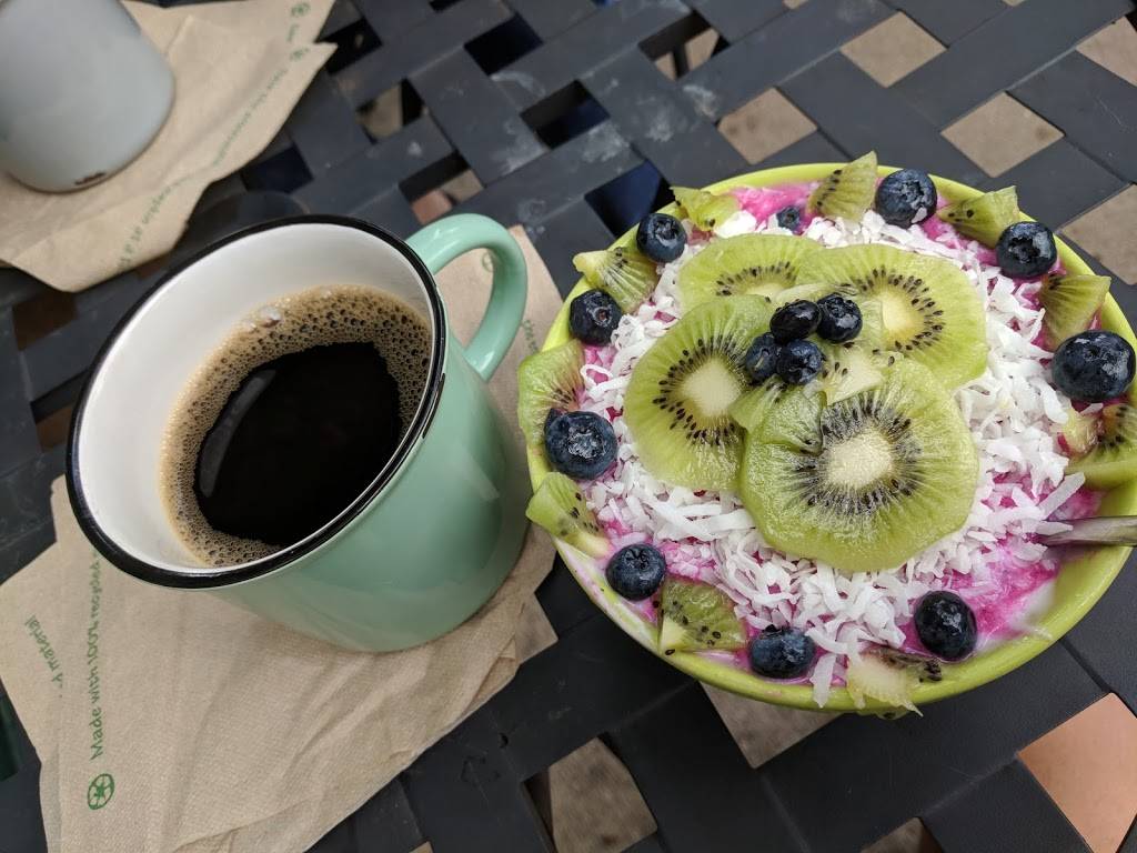 LellyBelle Cafe | restaurant | 104 E German St, Shepherdstown, WV 25443, USA | 3047029322 OR +1 304-702-9322