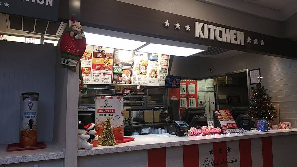 KFC | restaurant | 409 N Cedar Bluff Rd, Knoxville, TN 37923, USA | 8656930795 OR +1 865-693-0795