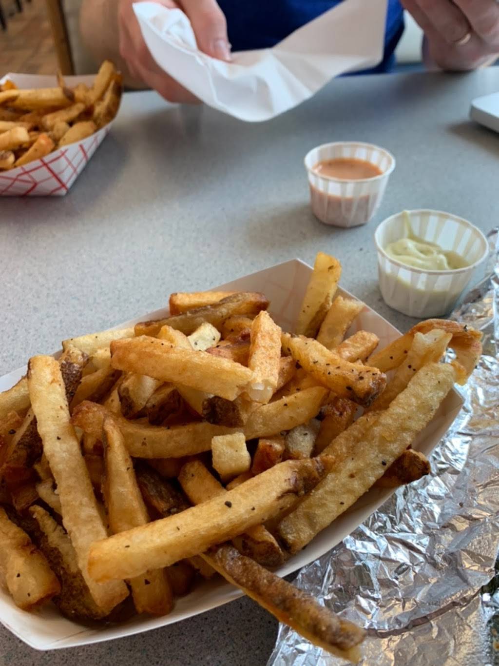 Patty Wagon | restaurant | 3600 N May Ave, Oklahoma City, OK 73112, USA | 4059171711 OR +1 405-917-1711