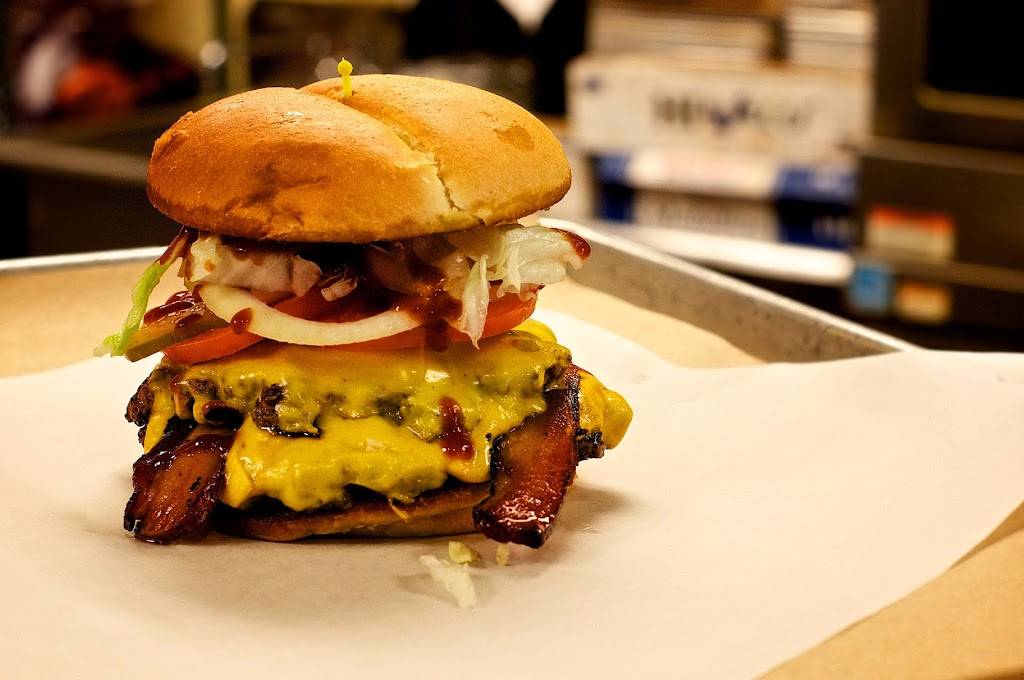 Sugarfire Smoke House | restaurant | 3150 Elm Point Industrial Dr, St Charles, MO 63301, USA | 6367247601 OR +1 636-724-7601