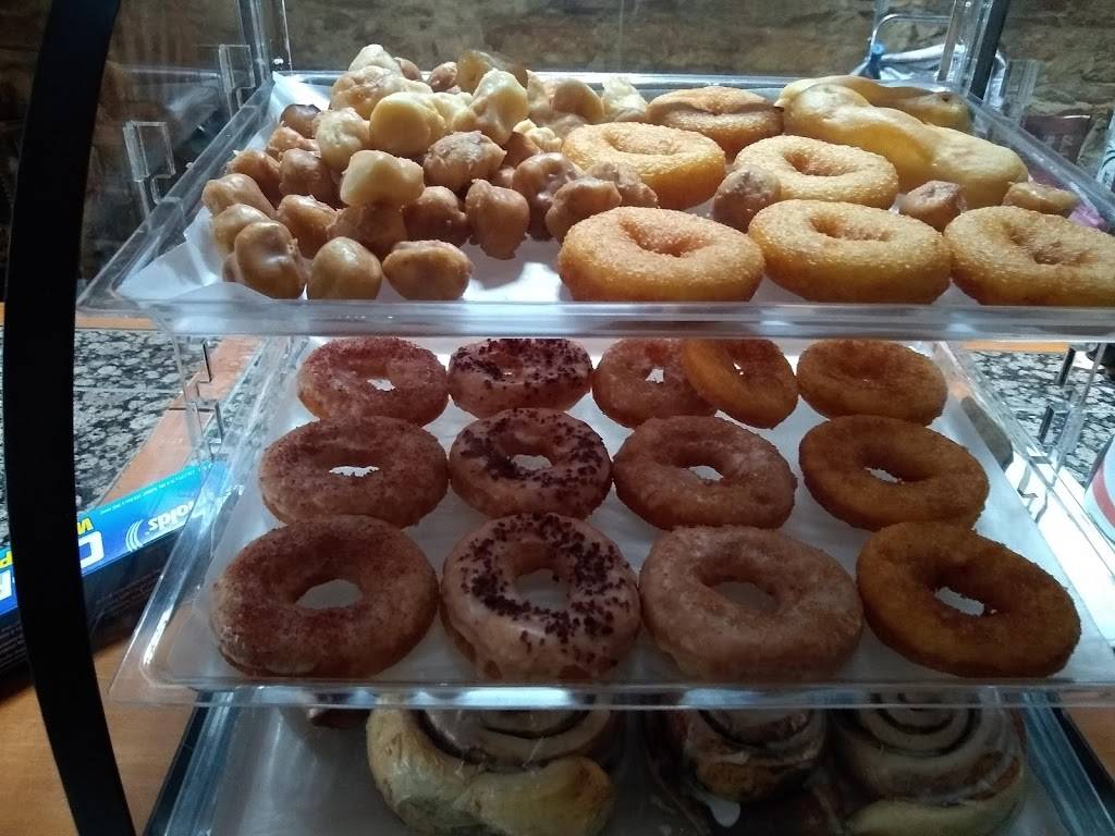 Mayor Willies Coffee & Donuts | restaurant | 125 Main St, Central City, CO 80427, USA | 7208403165 OR +1 720-840-3165