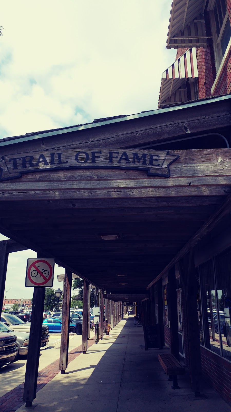 El Rodeo Bar & Grill | restaurant | 102 W Wyatt Earp Blvd, Dodge City, KS 67801, USA | 6208015205 OR +1 620-801-5205