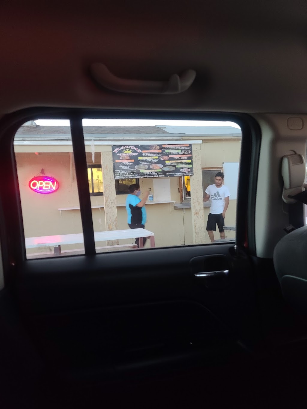 Flautas Chayito | restaurant | 917 Nogales Ave, Chaparral, NM 88081, USA | 5754421116 OR +1 575-442-1116