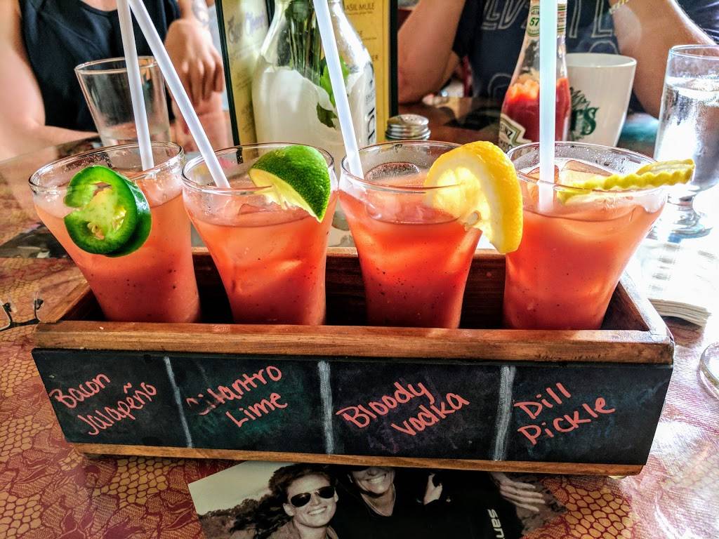 Moms | restaurant | 209 Salem St, Chico, CA 95928, USA | 5308933447 OR +1 530-893-3447