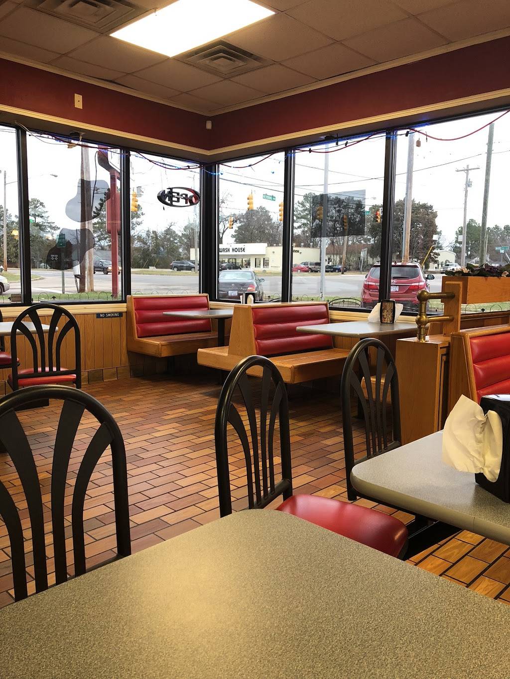 Four Seasons Pizzeria | restaurant | 604 Herring Ave E, Wilson, NC 27893, USA | 2522654621 OR +1 252-265-4621