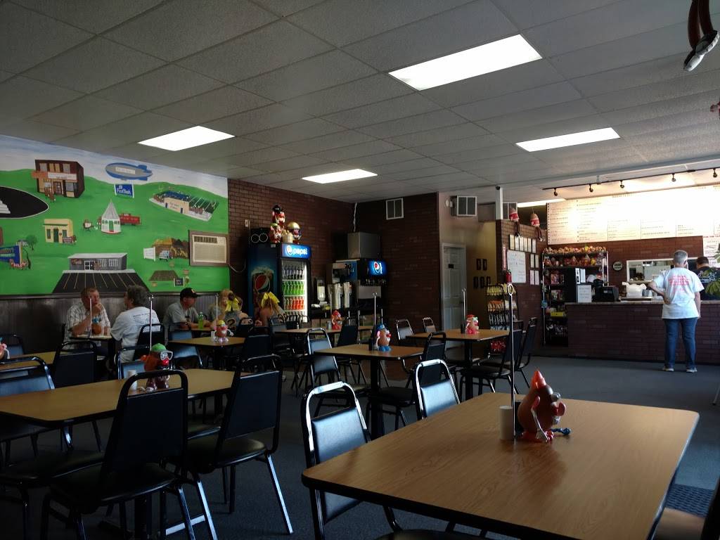 Praters Taters | restaurant | 20725 E Main St, Huntingdon, TN 38344, USA | 7315353501 OR +1 731-535-3501