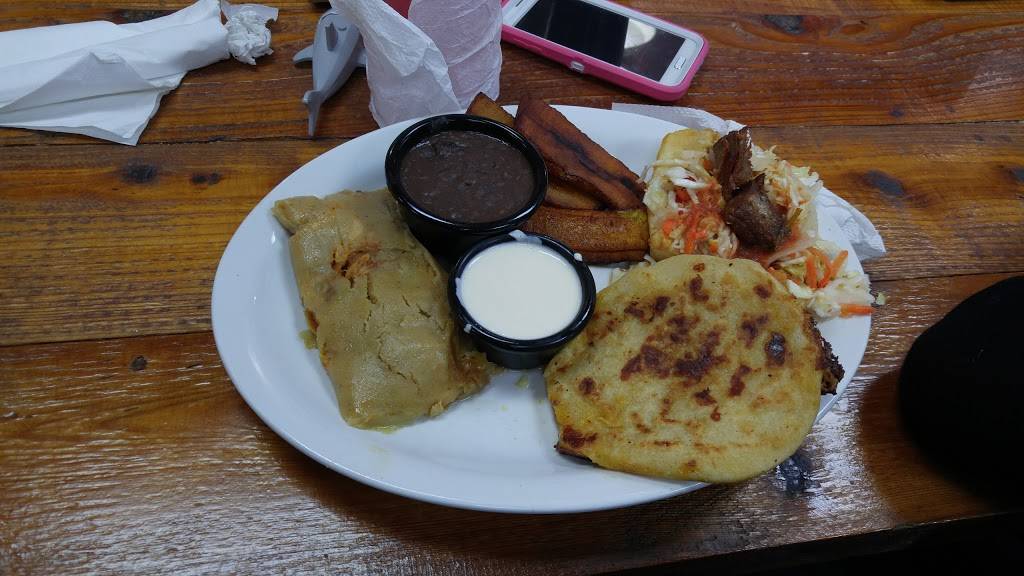 Restaurante El Mana | restaurant | 688 W Pioneer Pkwy, Grand Prairie, TX 75051, USA | 9722377770 OR +1 972-237-7770