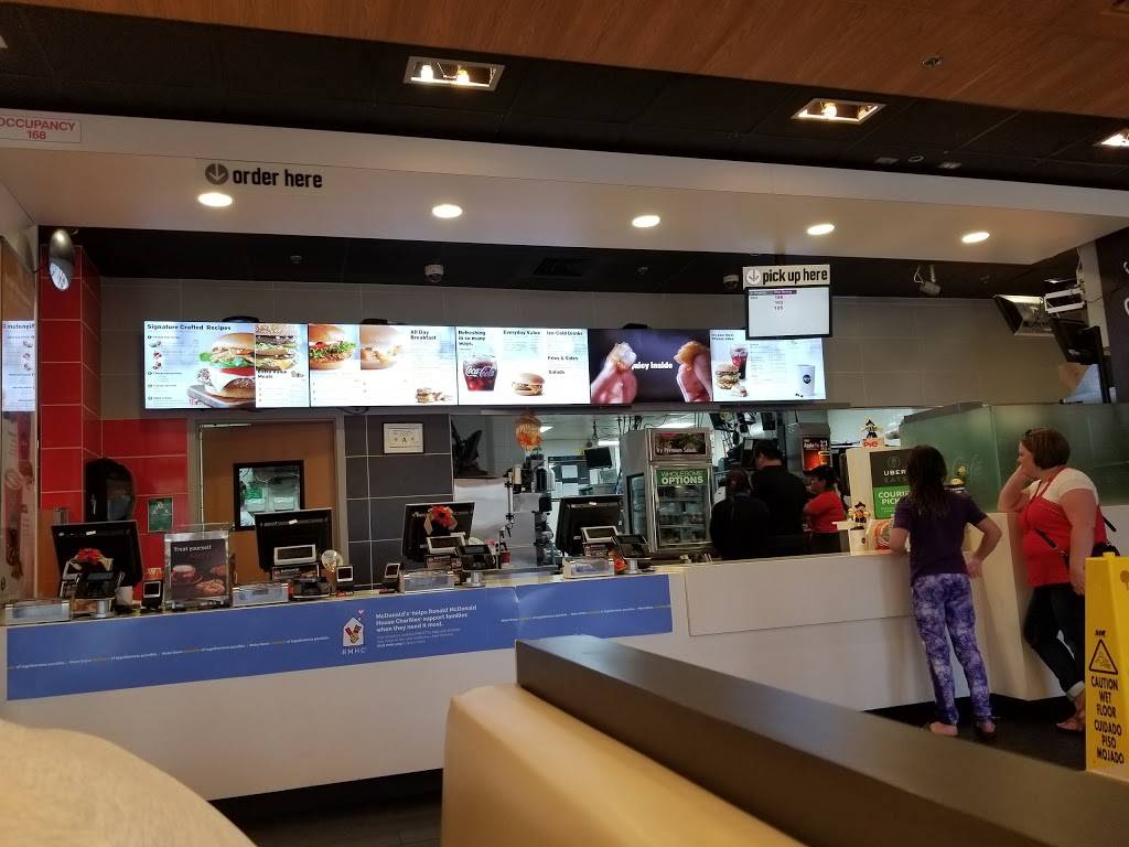 McDonalds | cafe | 3999 S Las Vegas Blvd, Las Vegas, NV 89119, USA | 7027393423 OR +1 702-739-3423