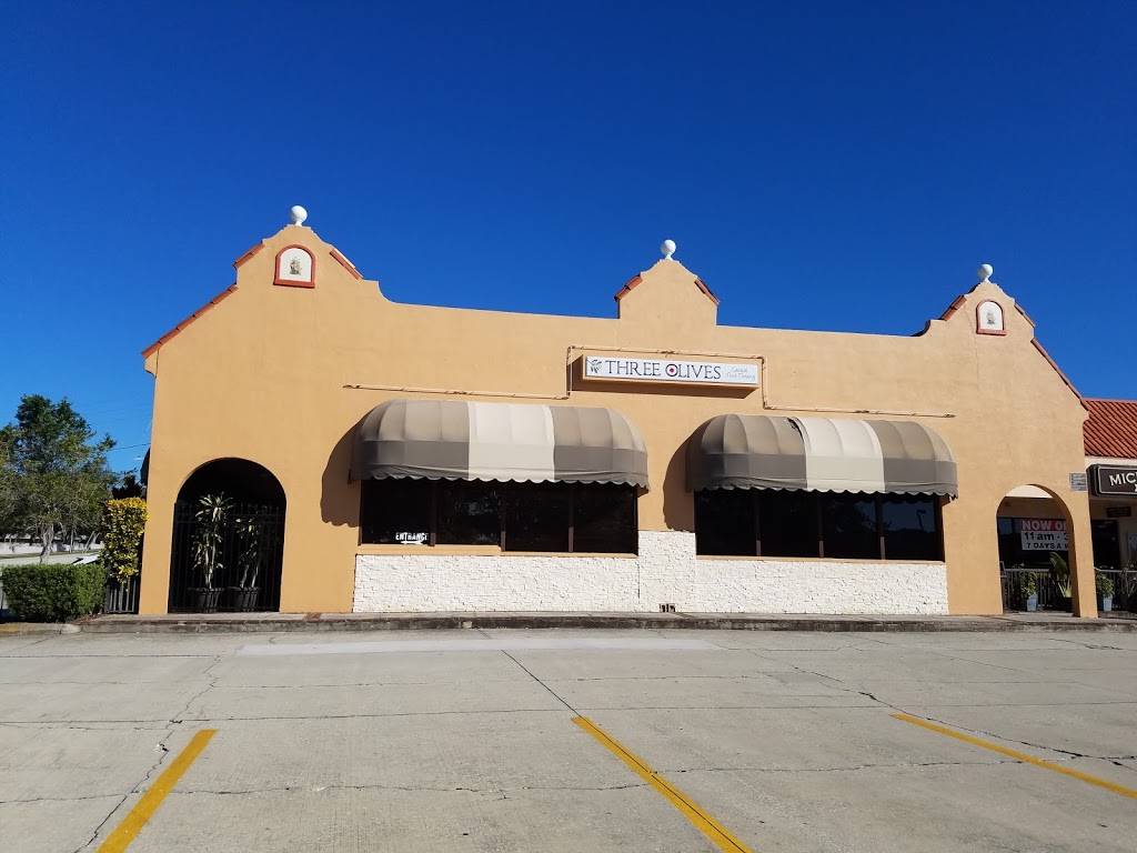 Three Olives | restaurant | 13079 Park Blvd N, Seminole, FL 33776, USA | 7273931703 OR +1 727-393-1703