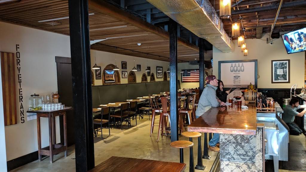 Valor Brewpub | restaurant | 723 8th St SE, Washington, DC 20003, USA | 2025478459 OR +1 202-547-8459