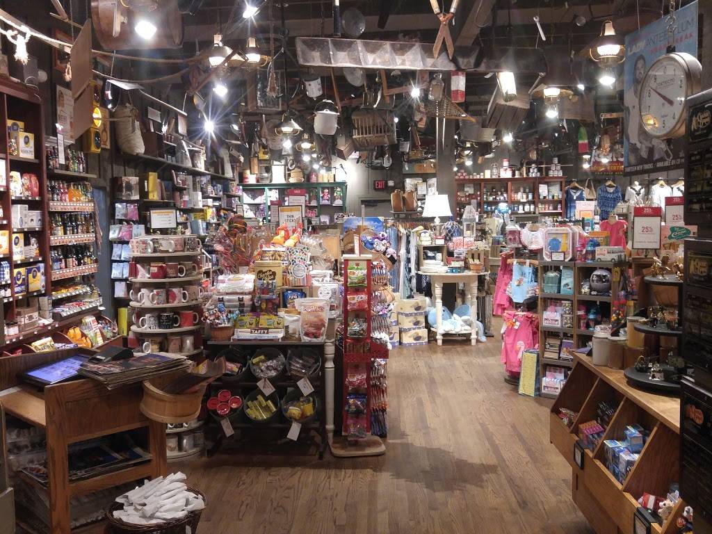 Cracker Barrel Old Country Store | restaurant | 1520 E, FL-50, Clermont, FL 34711, USA | 3522439608 OR +1 352-243-9608