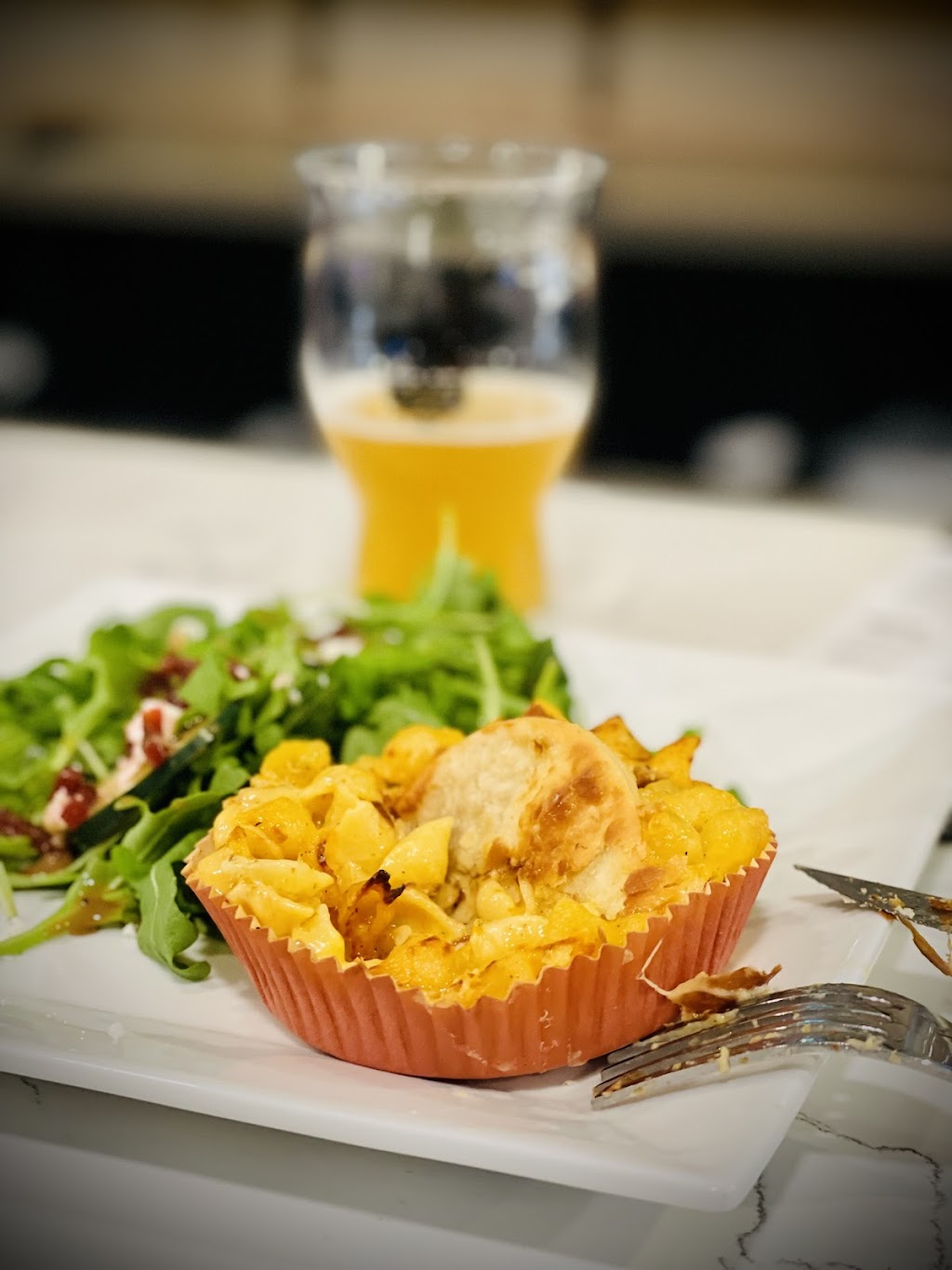 Pint & Pie Public House | restaurant | 7858 NE Leary Way, Redmond, WA 98052, USA | 4256583157 OR +1 425-658-3157