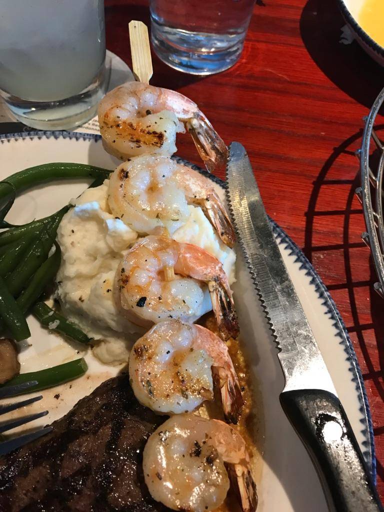 Red Lobster | restaurant | 170 E Beltline Pkwy, Alton, IL 62002, USA | 6184656554 OR +1 618-465-6554