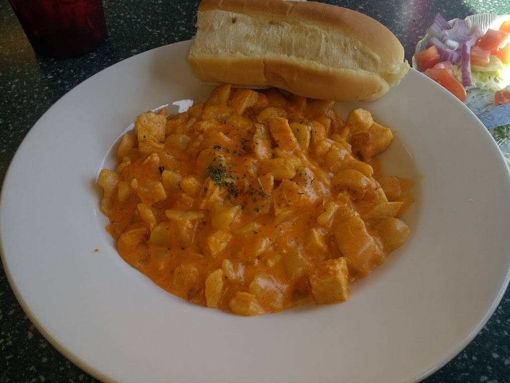 Olympia Candy and Grill | restaurant | 11606 Pearl Rd, Strongsville, OH 44136, USA | 4405727747 OR +1 440-572-7747