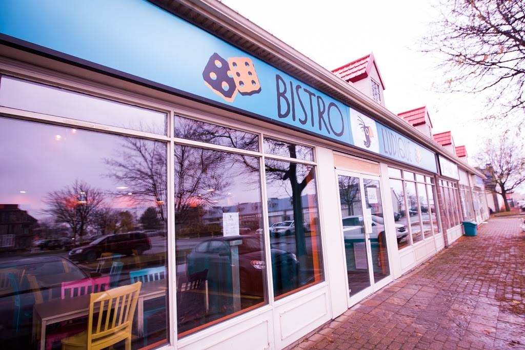 Pärlé - Bistro ludique | restaurant | 325 Boulevard Gréber, Gatineau, QC J8T 8J3, Canada | 8195256502 OR +1 819-525-6502