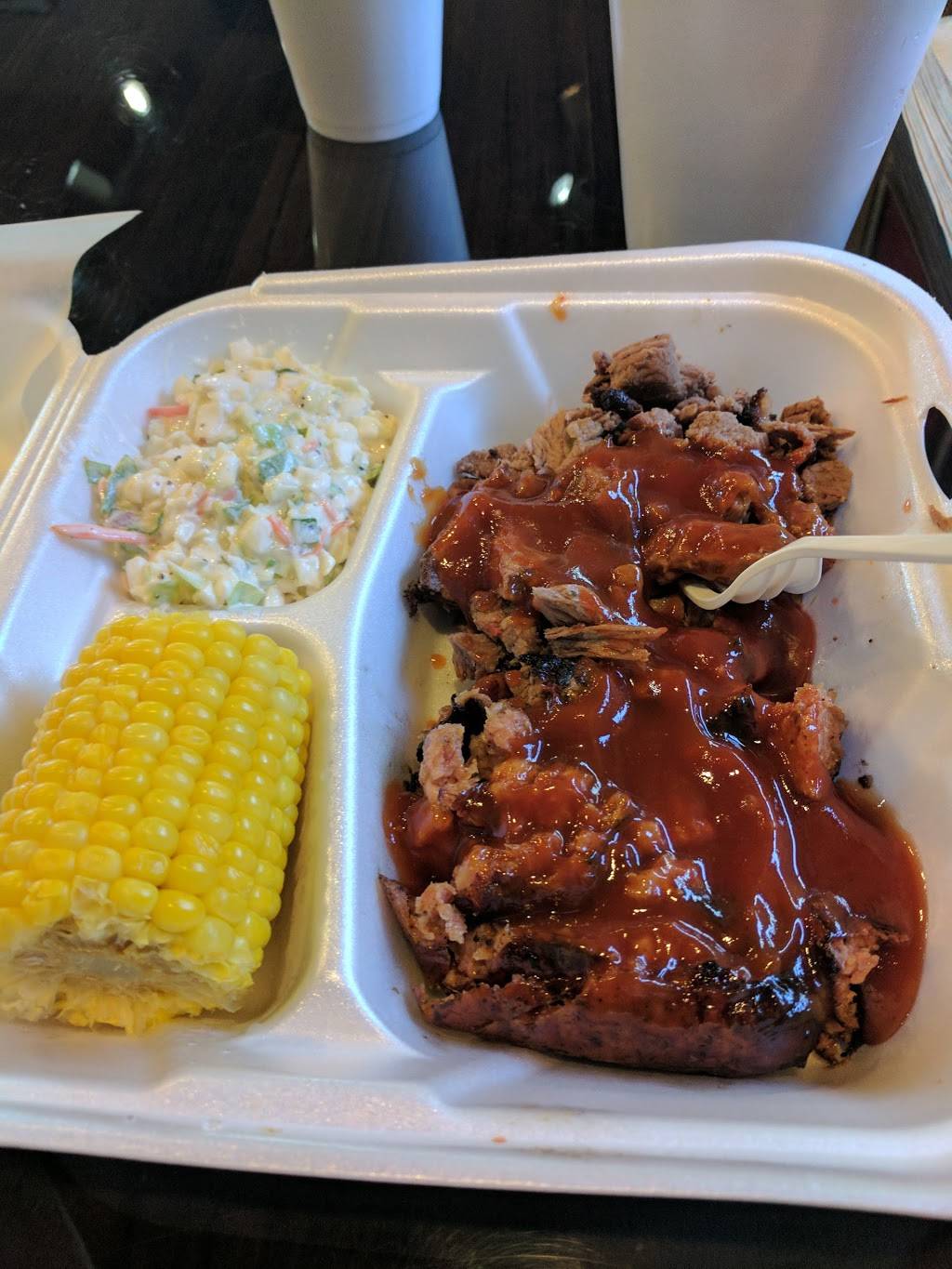 Big Johns Alabama BBQ | restaurant | 5707 N 40th St, Tampa, FL 33610, USA | 8136233600 OR +1 813-623-3600