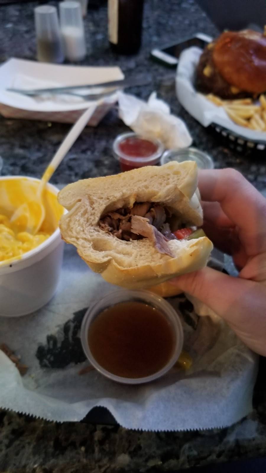 The Crossing | restaurant | 6959 W 111th St, Worth, IL 60482, USA | 7085862054 OR +1 708-586-2054