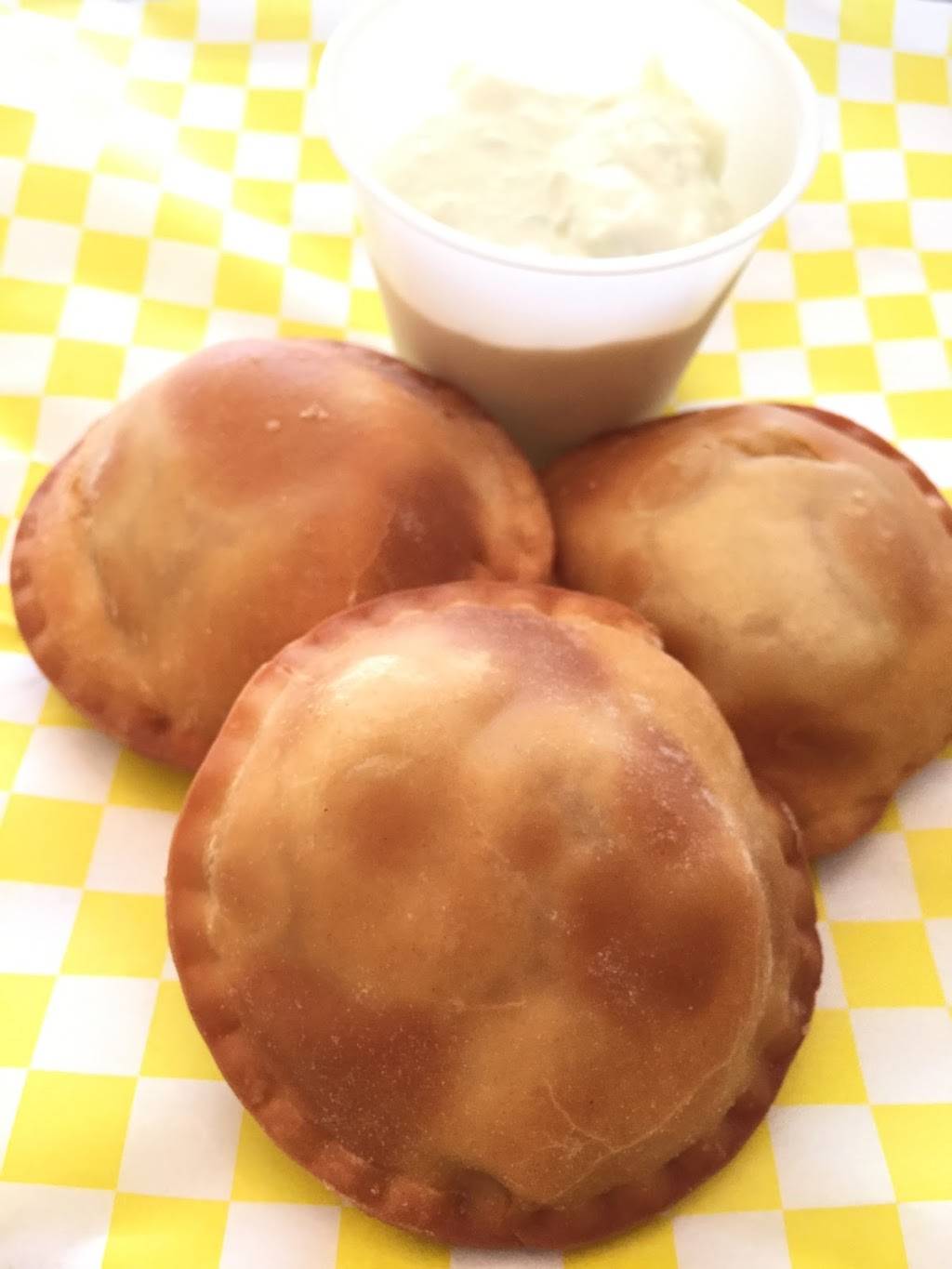 Pastelitos Papichys Tampa | restaurant | Unnamed Road, Tampa, FL 33634, USA | 8135919587 OR +1 813-591-9587