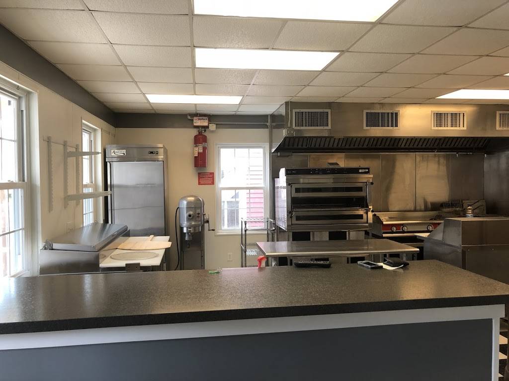 Alloway Pizza and grill | restaurant | 3 S Greenwich St, Alloway, NJ 08001, USA | 8562792332 OR +1 856-279-2332