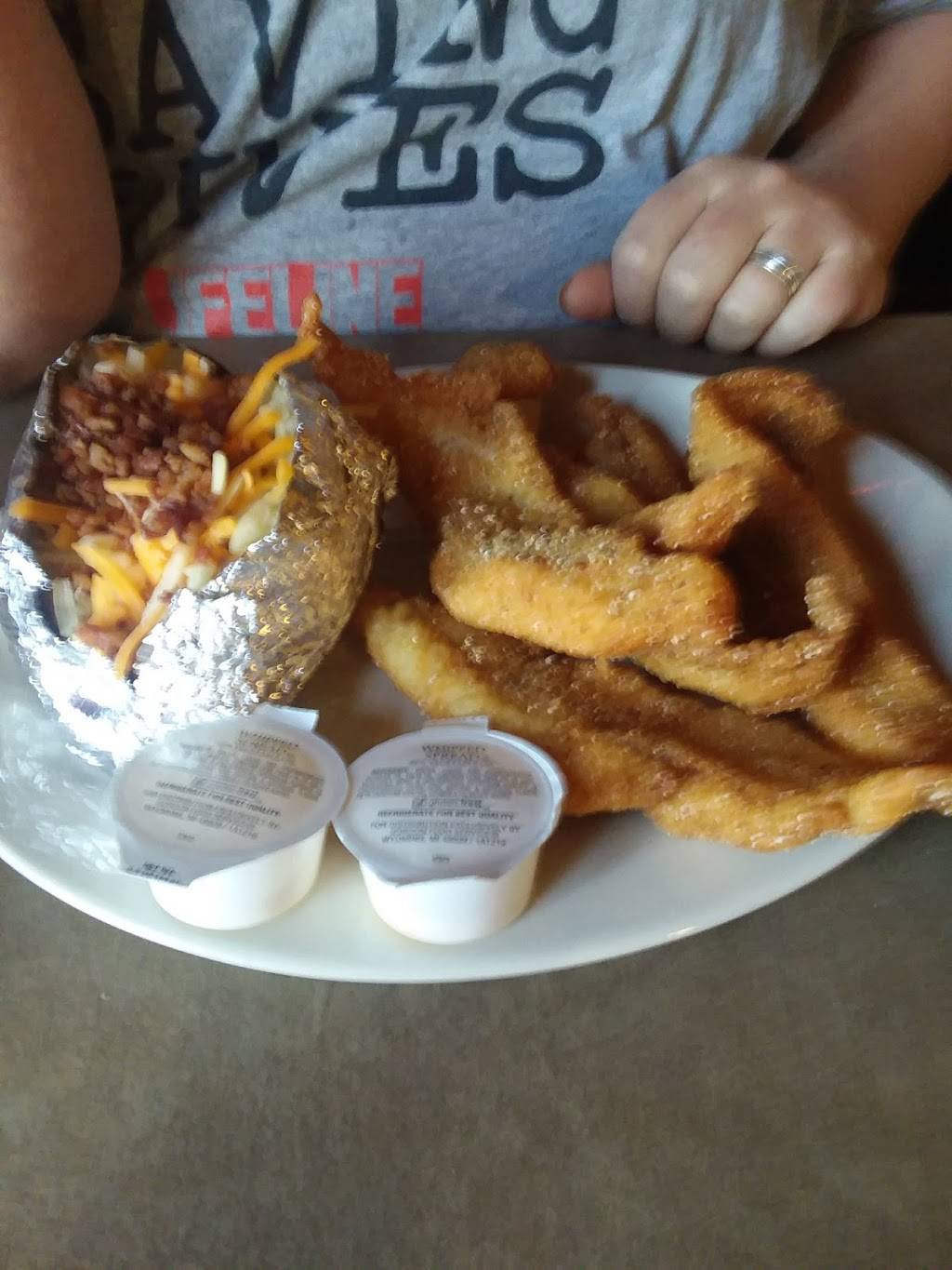 Carmacks Fish Barn | restaurant | 2165 TN-140, Cottage Grove, TN 38224, USA | 7317823518 OR +1 731-782-3518